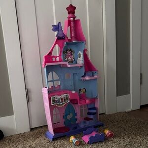 Fisher-Price Little People Disney Princess Magical Wand Palace playset.